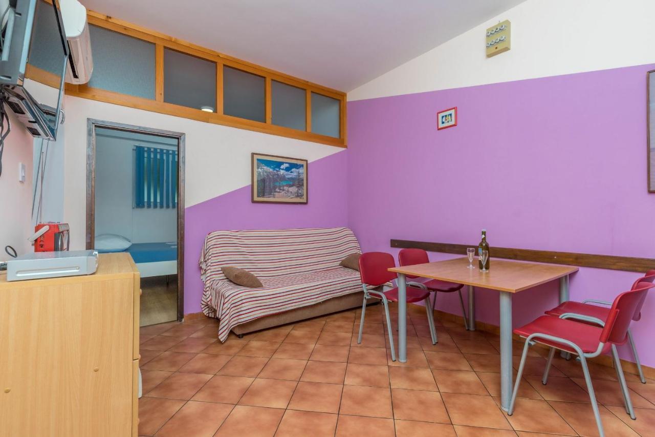 Apartman Lux1 Selce Exterior photo